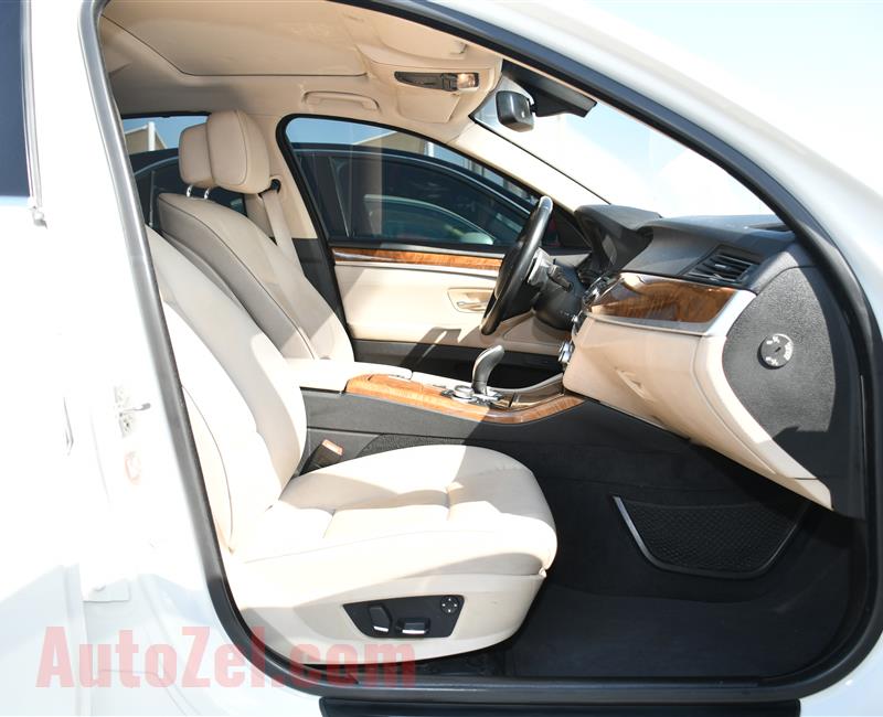 BMW 535i MODEL 2011 - WHITE - 179000 KM - V6 - GCC 