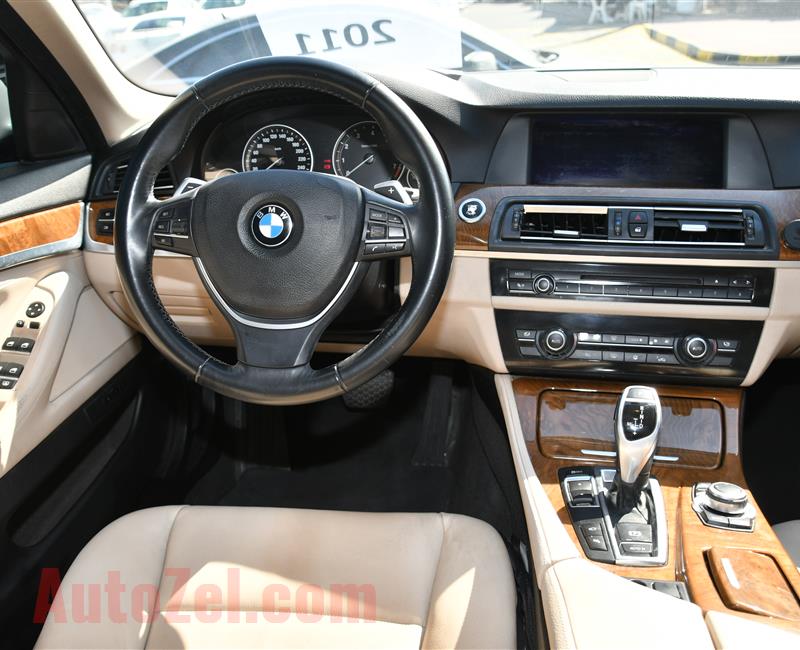 BMW 535i MODEL 2011 - WHITE - 179000 KM - V6 - GCC 