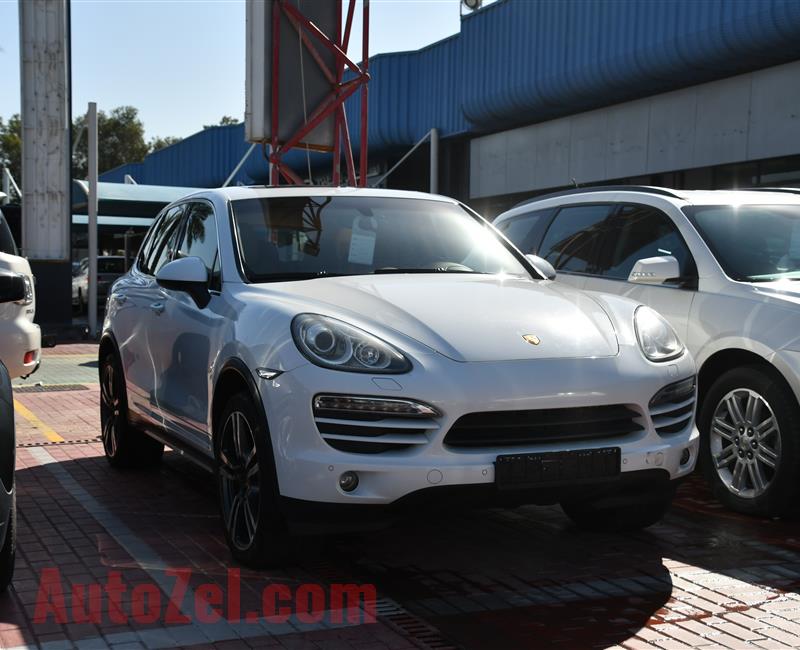 PORSCHE CAYENNE- 2013- WHITE- 98 000 KM- GCC SPECS