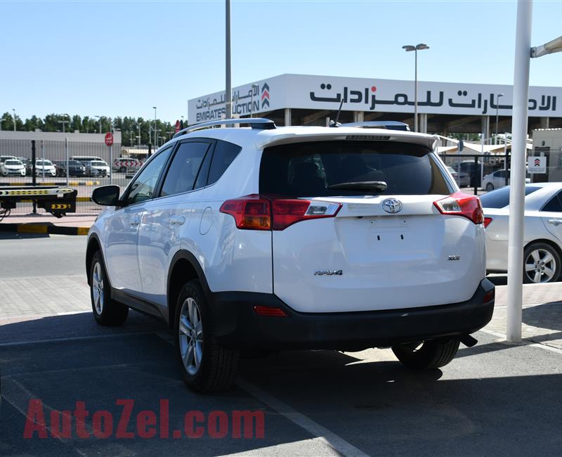 TOYOTA RAV4- 2013- WHITE- 72 000 MILES- AMERICAN SPECS