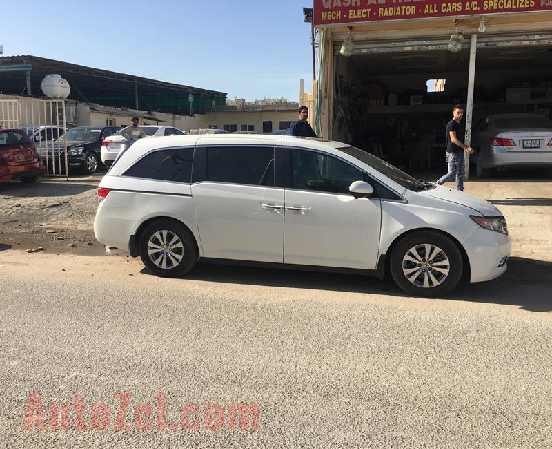 2017 Honda Odyssey EXL White Full Option For Sale