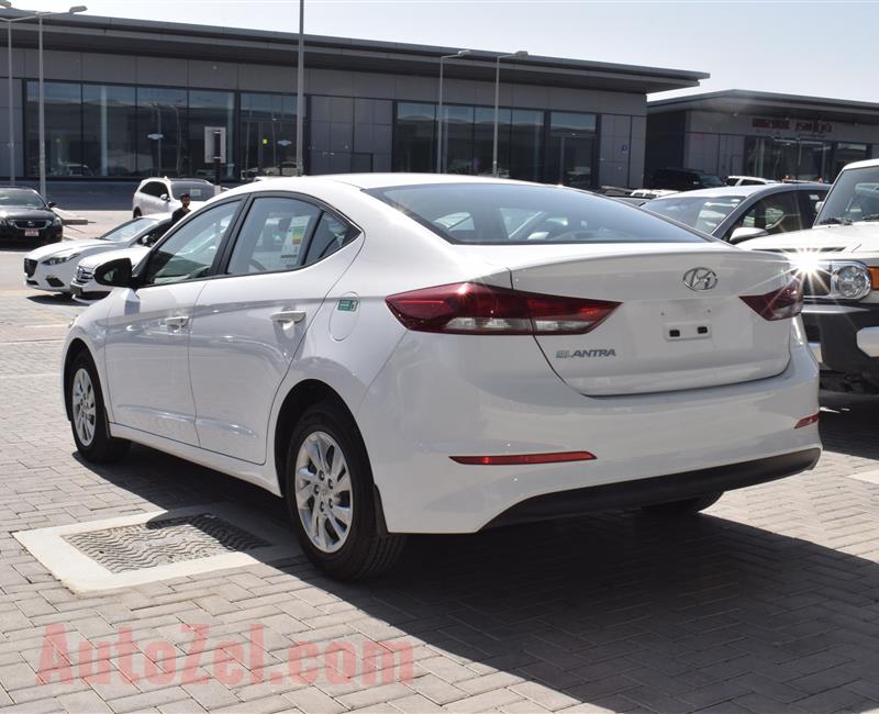 HYUNDAI ELANTRA- 2017- WHITE- 56 000 KM- GCC SPECS