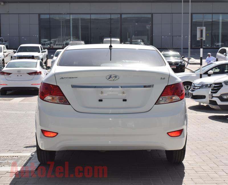 HYUNDAI ACCENT- 2017- WHITE- 57 000 KM- GCC SPECS