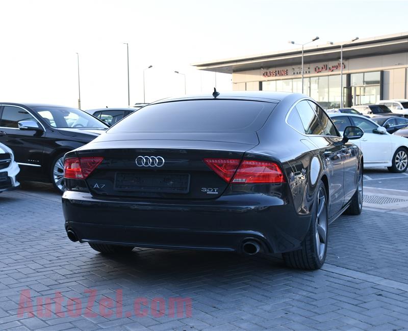 AUDI A7 3.0 T MODEL 2011 GREY  - 190,000 KM - V6 - GCC 