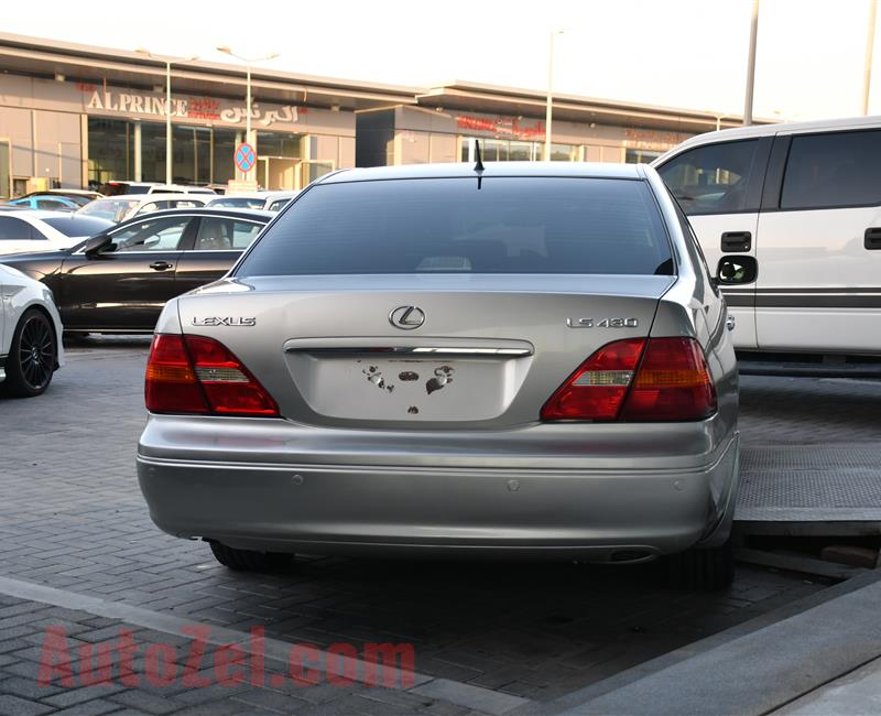 LEXUS LS 430  MODEL 2003 - SILVER - 280000 KM - V8 - GCC 