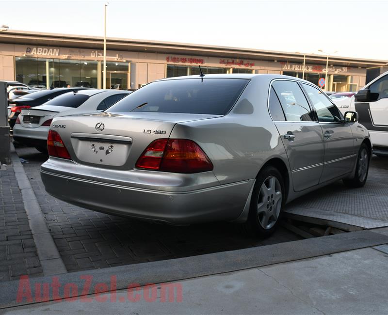 LEXUS LS 430  MODEL 2003 - SILVER - 280000 KM - V8 - GCC 