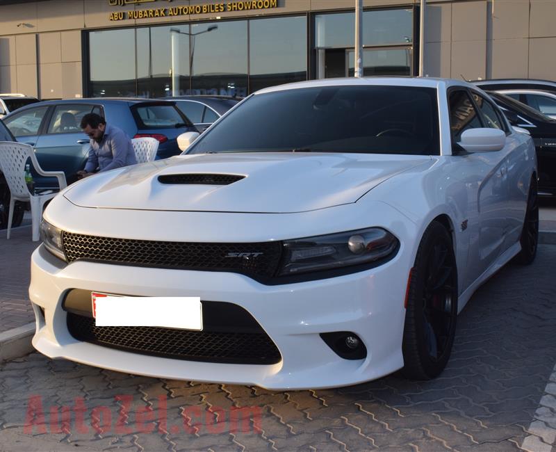 DODGE CHARGER SRT- 2016- WHITE- 100 000 KM- GCC SPECS