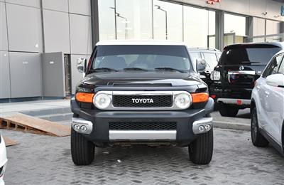 TOYOTA FJ cruiser  MODEL 2012 - BLACK - 230000 km - v6 -...