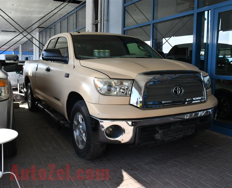 TOYOTA TUNDRA (SINGLE DOOR)- 2010- GOLD- 66 000 KM- AMERICAN SPECS