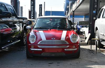 MINI COOPER- 2004- RED- 144 000 KM- GCC SPECS