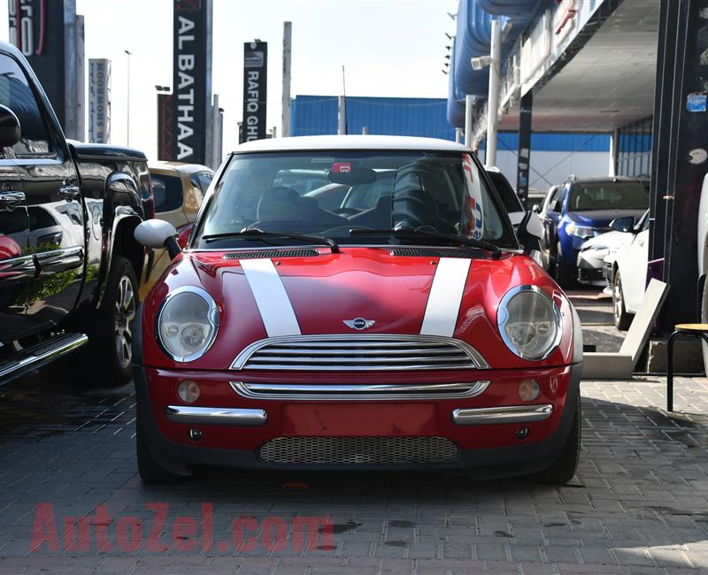 MINI COOPER- 2004- RED- 144 000 KM- GCC SPECS