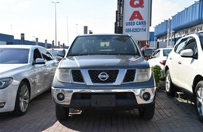 NISSAN NAVARA SE- 2011- GRAY- 210 000 KM- GCC SPECS