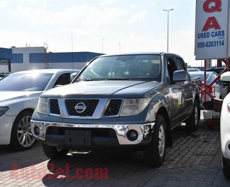 NISSAN NAVARA SE- 2011- GRAY- 210 000 KM- GCC SPECS