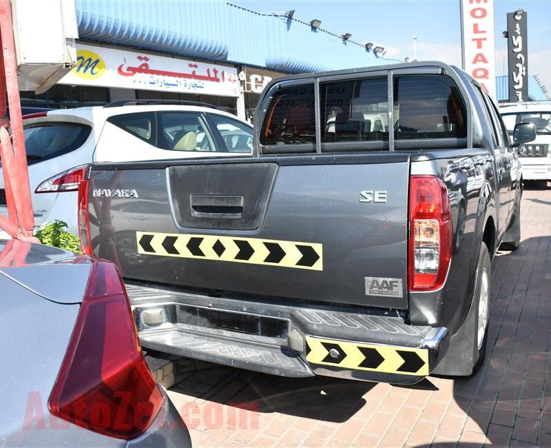 NISSAN NAVARA SE- 2011- GRAY- 210 000 KM- GCC SPECS