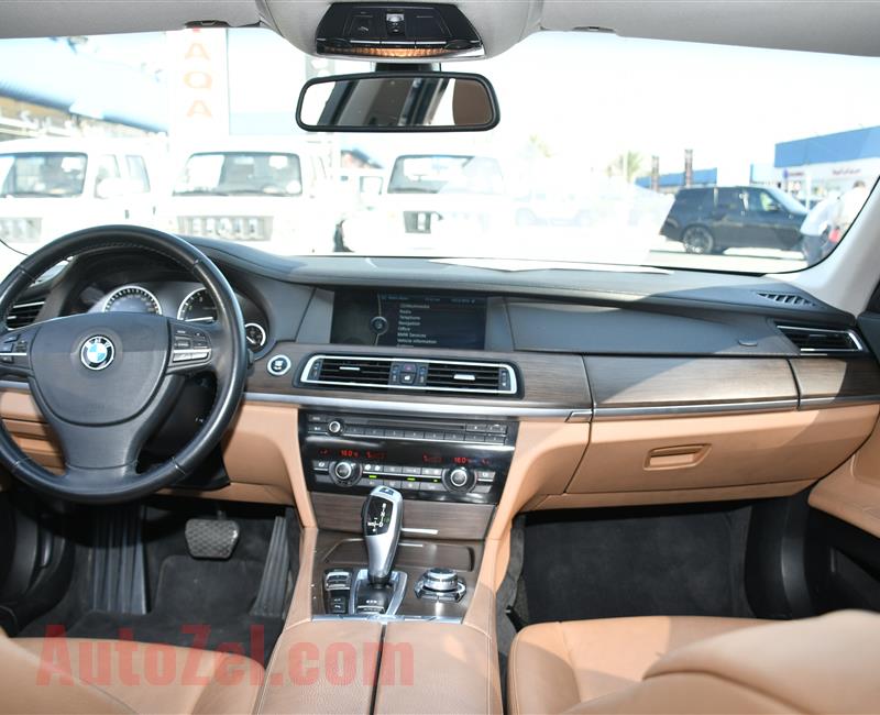 BMW 740i- 2011- WHITE- 187 000 KM- GCC SPECS