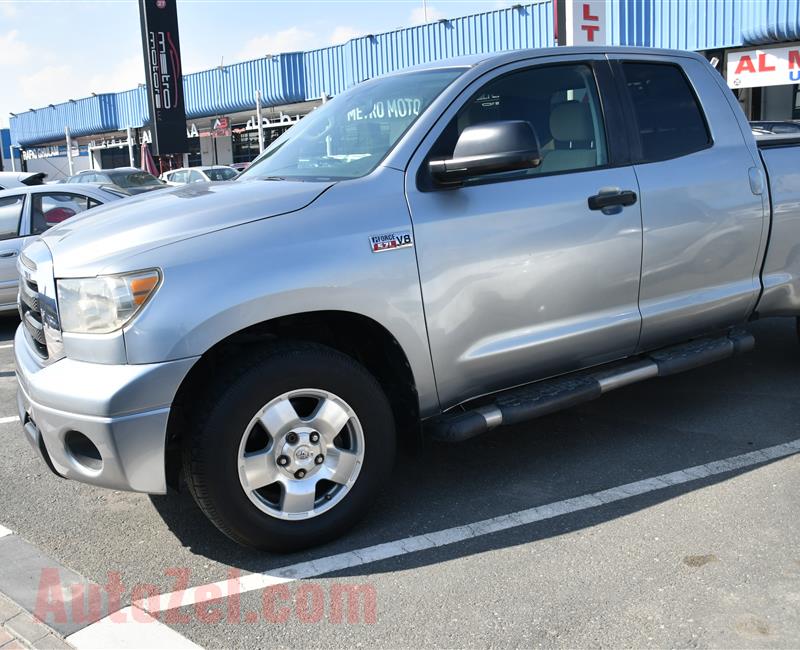 TOYOTA TUNDRA- 2011- SILVER- 48 000 KM- AMERICAN SPECS