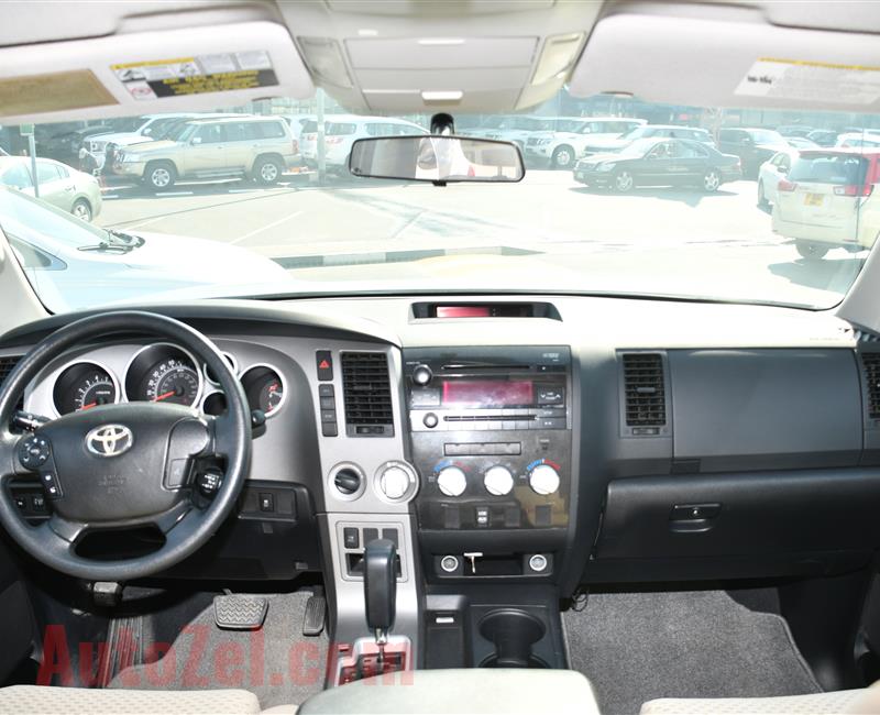 TOYOTA TUNDRA- 2011- SILVER- 48 000 KM- AMERICAN SPECS