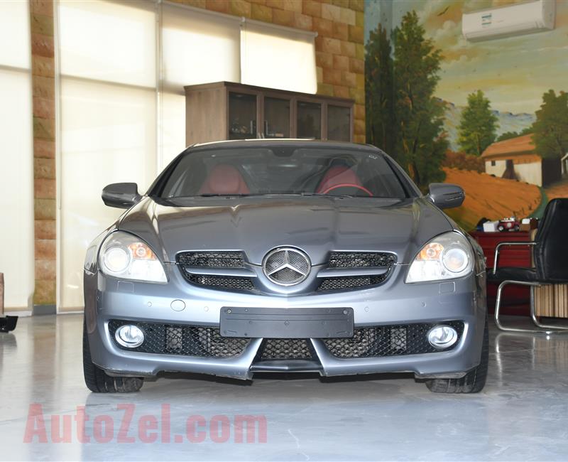 MERCEDES CLK200- 2009- GRAY- 144 000 KM- GCC SPECS