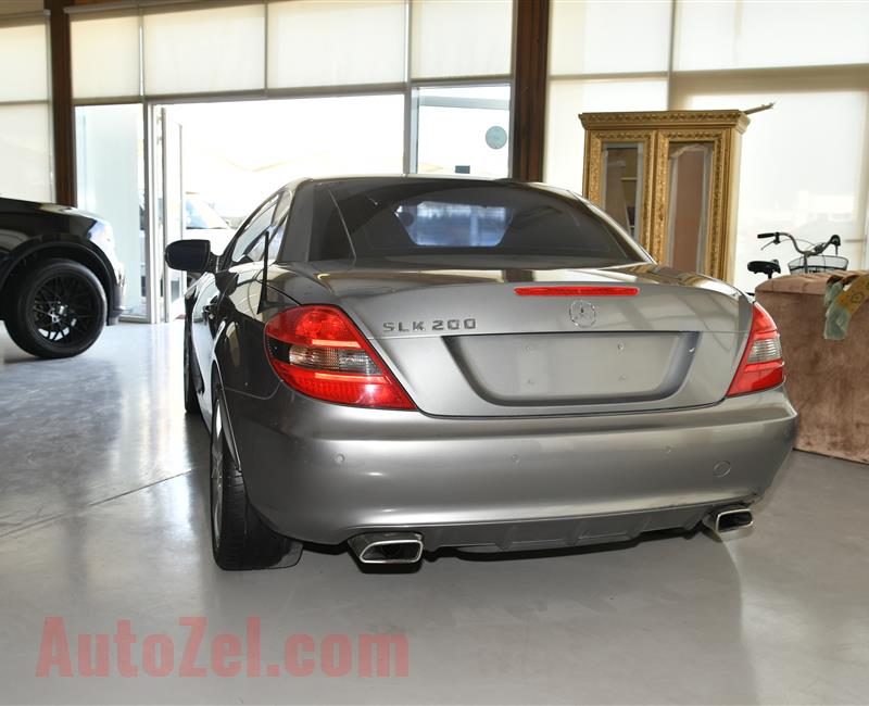 MERCEDES CLK200- 2009- GRAY- 144 000 KM- GCC SPECS