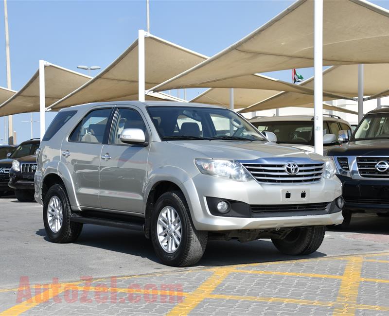 TOYOTA FORTUNER- 2013- GOLD- 321 000 KM- GCC SPECS