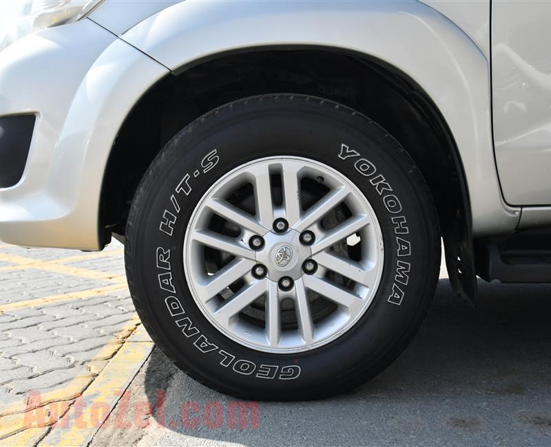 TOYOTA FORTUNER- 2013- GOLD- 321 000 KM- GCC SPECS