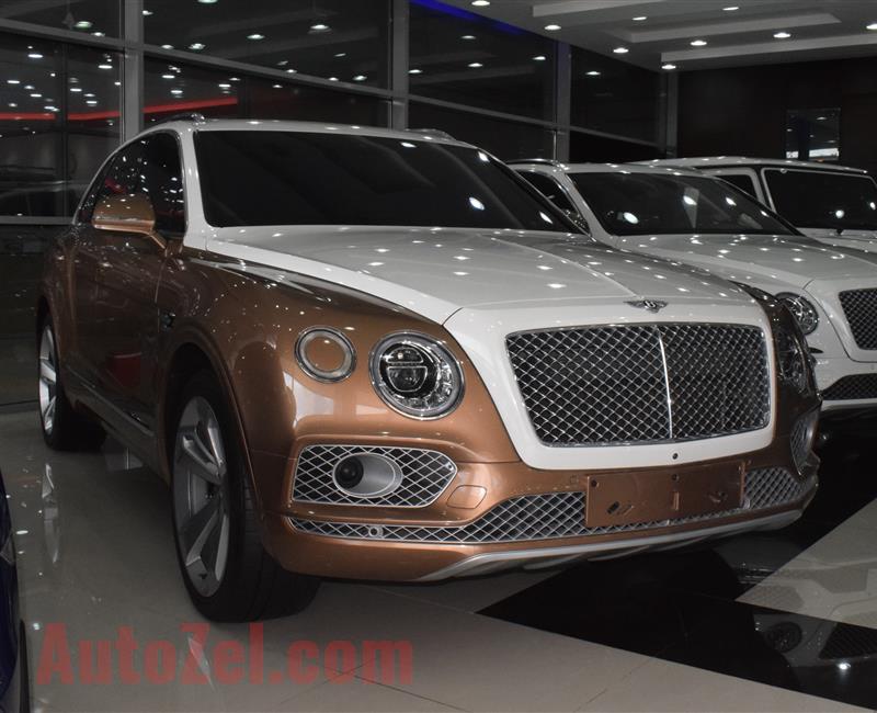 BENTLEY BENTAYGA MODEL 2017 - WHITE / GOLD  - 60,000 KM - V12 - GCC 