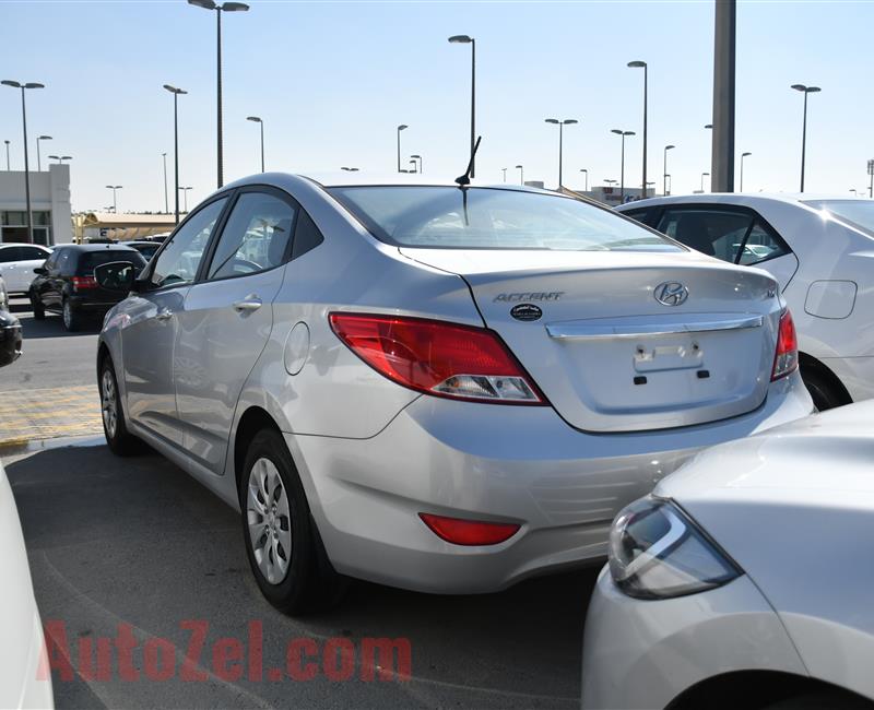 HYUNDAI ACCENT- 2015- SILVER- 78 000 KM- GCC SPECS