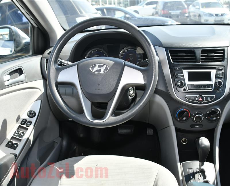 HYUNDAI ACCENT- 2015- SILVER- 78 000 KM- GCC SPECS