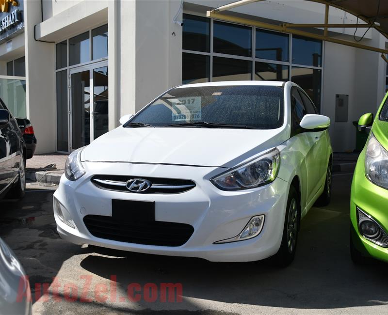 HYUNDAI ACCENT- 2016 WHITE- 82 000 KM- GCC SPECS