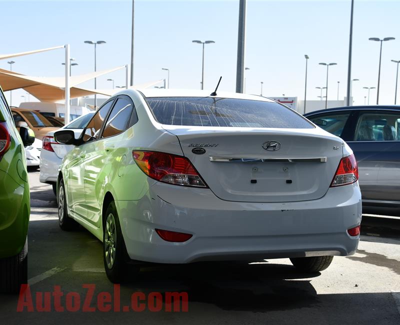 HYUNDAI ACCENT- 2016 WHITE- 82 000 KM- GCC SPECS