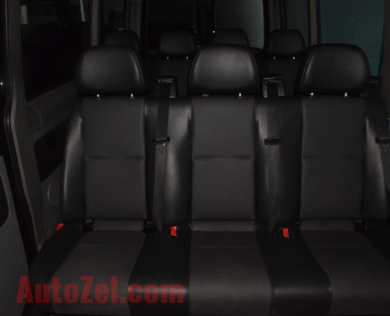 MERCEDES-BENZ SPRINTER- 2014- BLACK- 98 000 KM- GCC SPECS