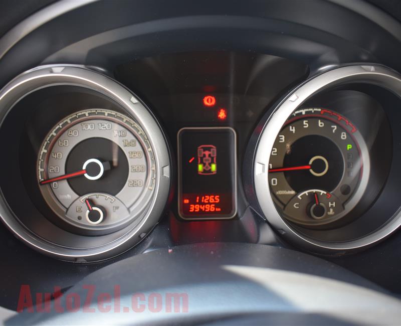 MITSUBISHI  pajero MODEL 2017 - black  - 112 000 KM - V6 - GCC