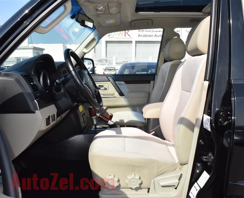 MITSUBISHI  pajero MODEL 2017 - black  - 112 000 KM - V6 - GCC