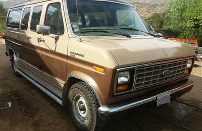 Ford Econoline Club Wagon 1989