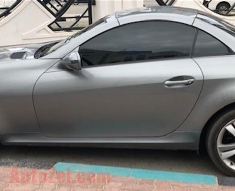 MERCEDEZ BENZ SLK 350   IN GOOD CONDITION   AED 28000