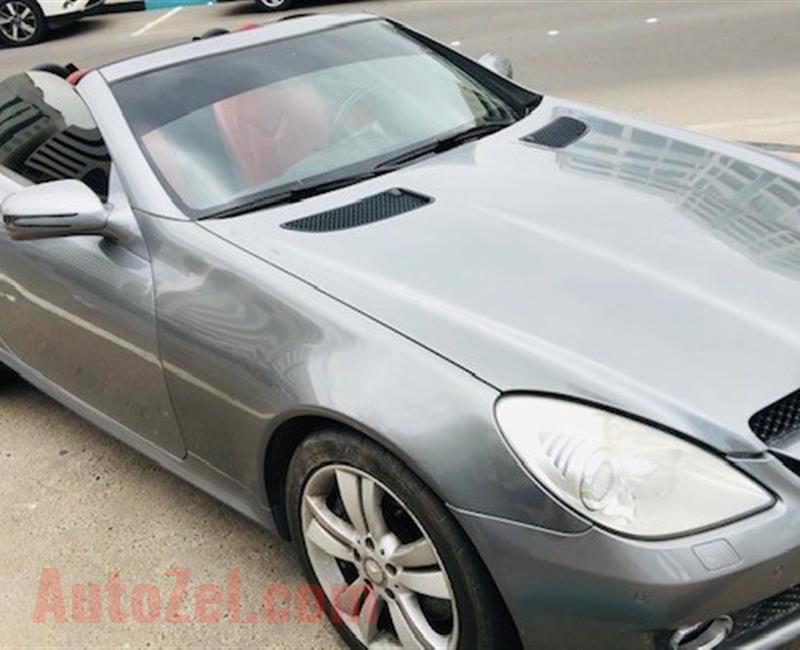 MERCEDEZ BENZ SLK 350   IN GOOD CONDITION   AED 28000