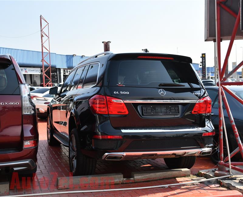 MERCEDES-BENZ GL500- 2014- BLACK- 90 000 KM- GCC SPECS