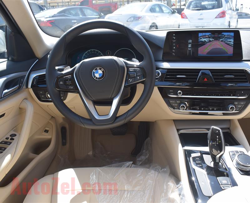 BRAND NEW BMW 520i- 2020- GOLD- GCC SPECS