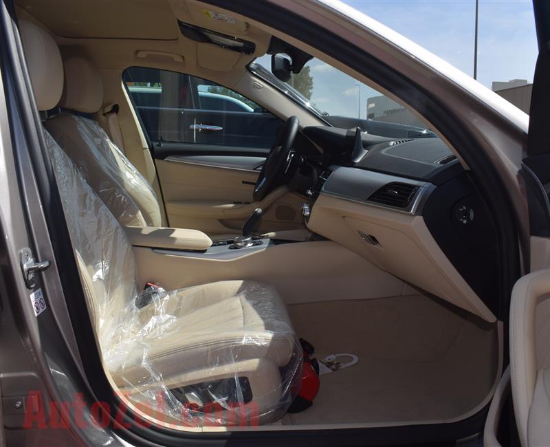 BRAND NEW BMW 520i- 2020- GOLD- GCC SPECS