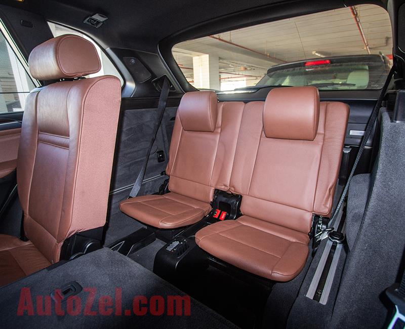 BMW X5 (7 SEATER)- 2011- GCC SPECS