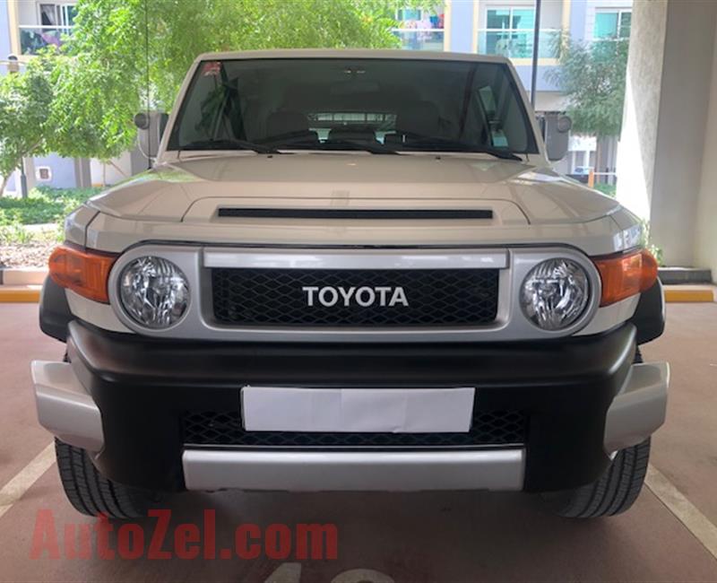 2016 Toyota FJ Cruiser(Lady driven) for Sale