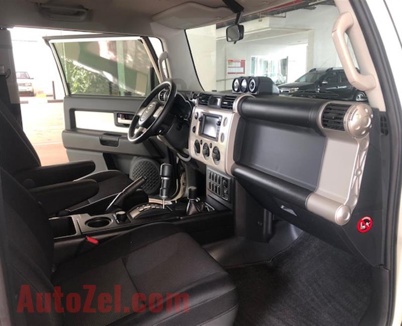 2016 Toyota FJ Cruiser(Lady driven) for Sale