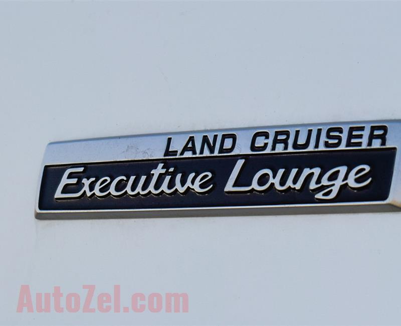 For Export TOYOTA LAND CRUISER EXECUTIVE LOUNGE  2020 - 4.5L DIESEL - FULL OPTION