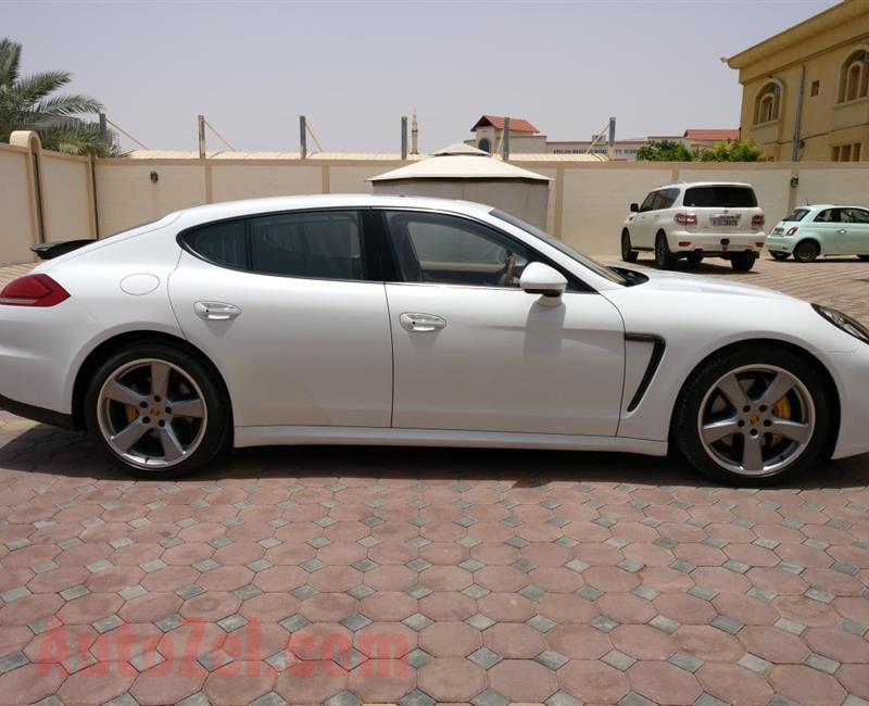 Porsche panamera  S 2010