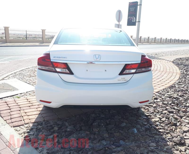 HONDA CIVIC 1.8 2015 WHITE GCC 