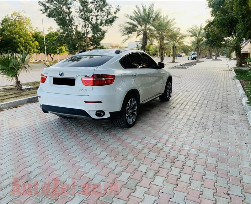 AGMC BMW X6 GCC , no accident, very clean no scratches 