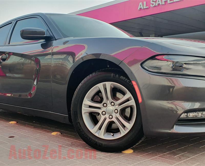 Dodge charger 2017 V6 low mileage 