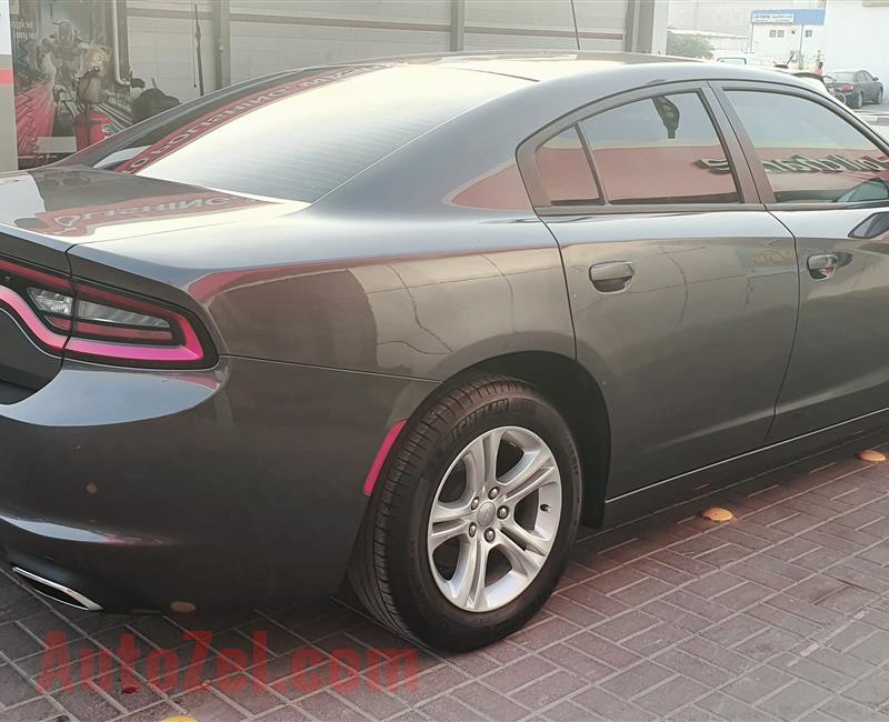 Dodge charger 2017 V6 low mileage 