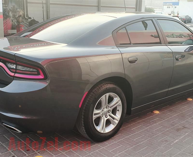 Dodge charger 2017 V6 low mileage 