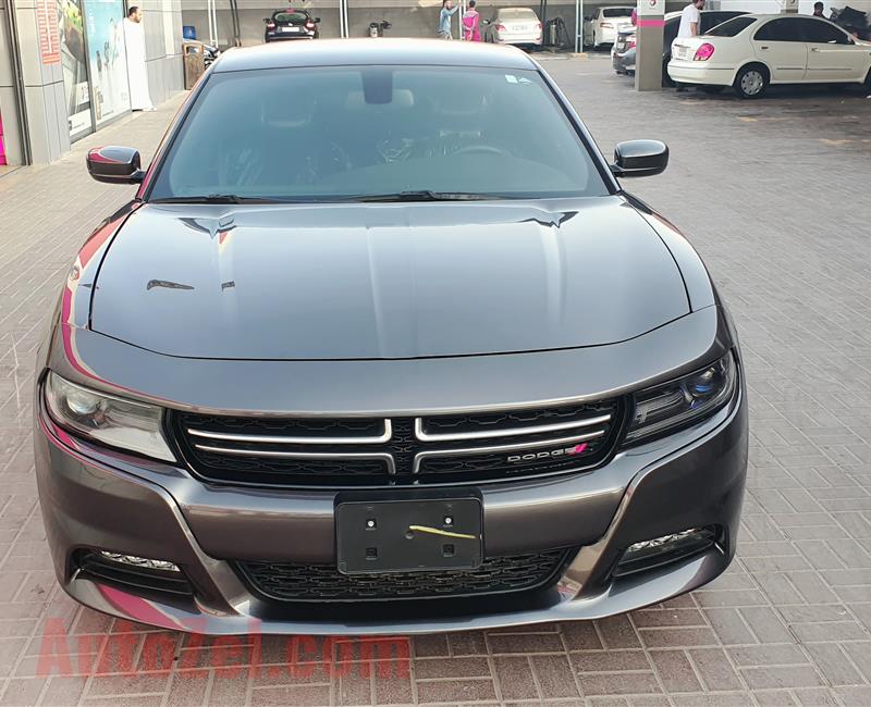 Dodge charger 2017 V6 low mileage 